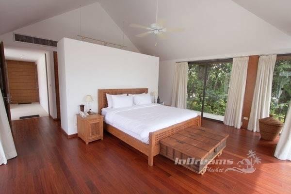 Property image - full photo 4