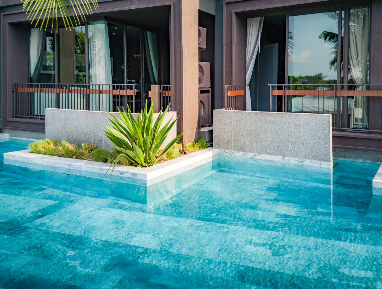 Property image - full photo 4