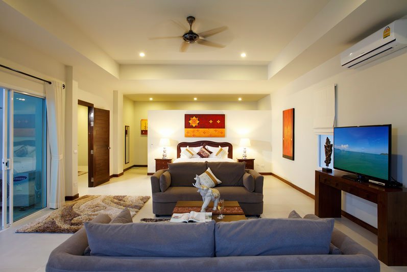 Property image - full photo 3