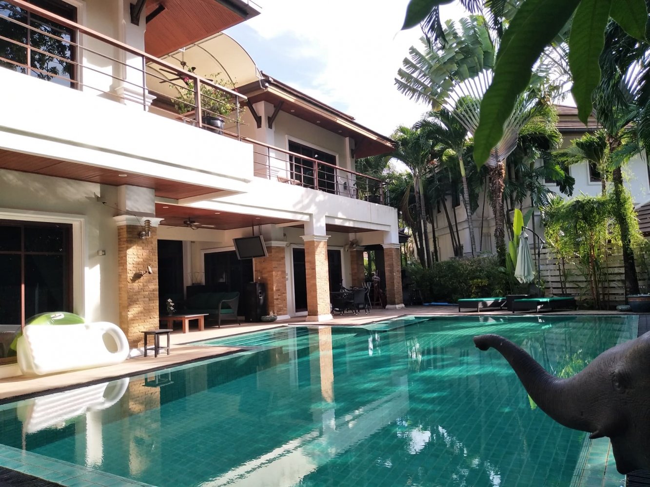 Property image - full photo 1