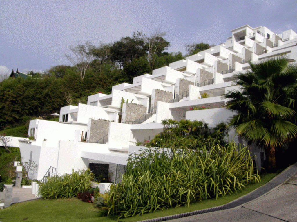 Property image - full photo 2