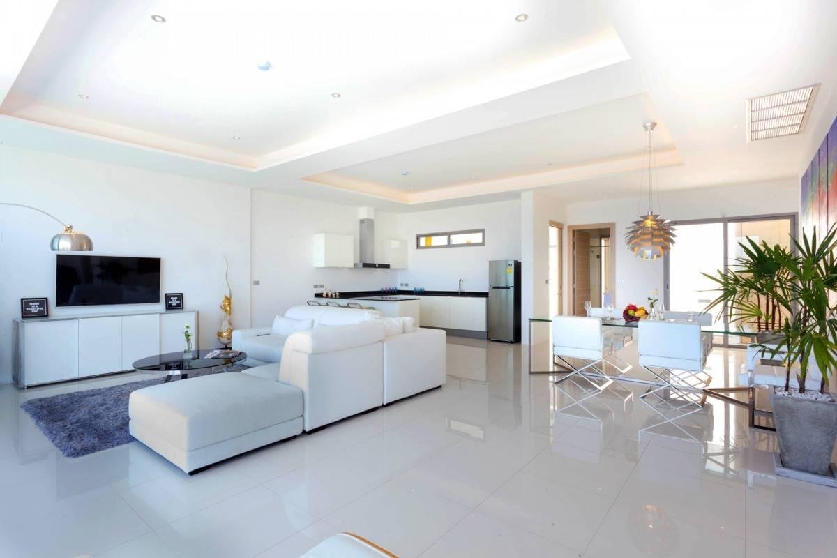 Property image - full photo 3