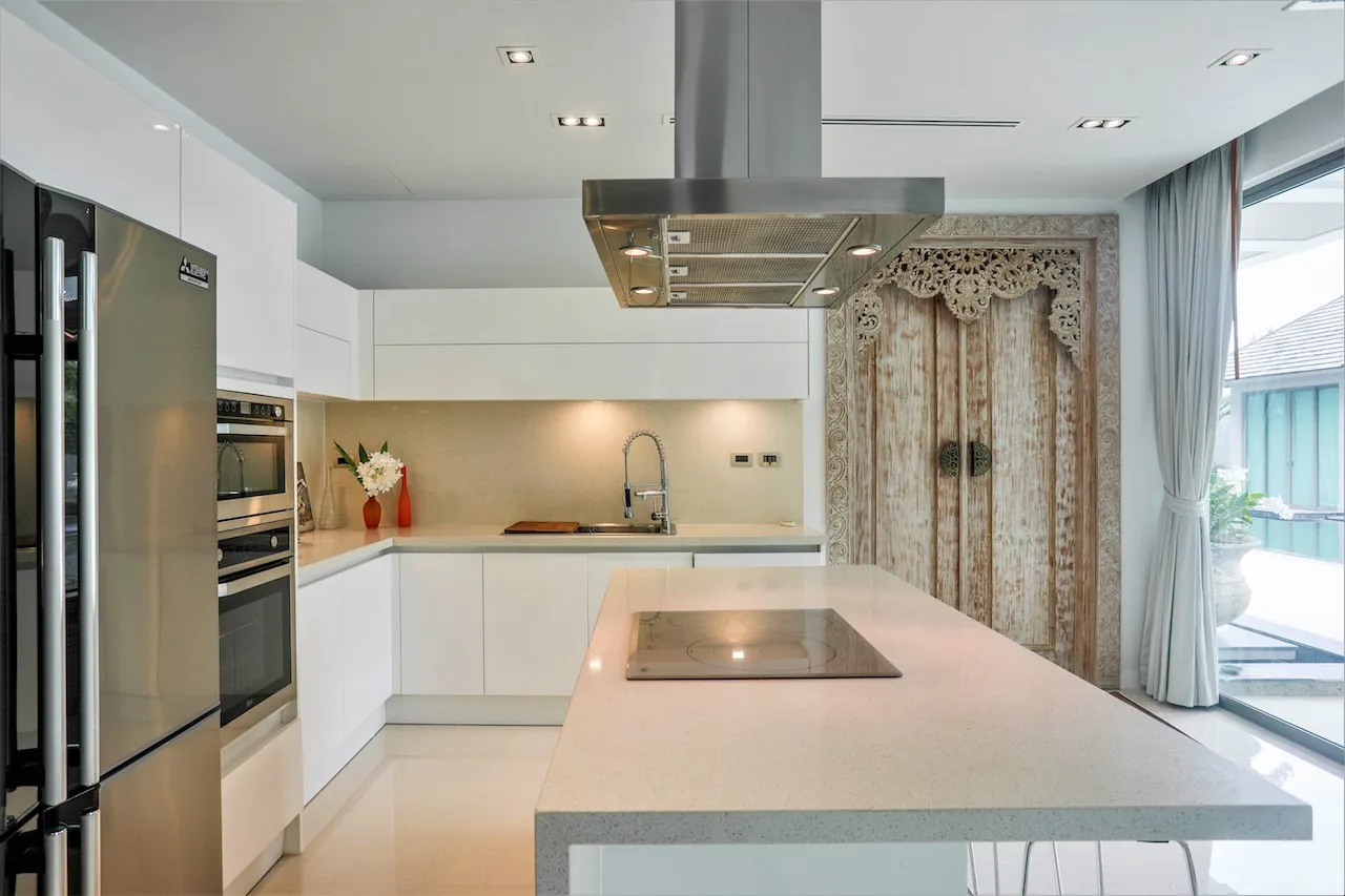 Property image - full photo 11