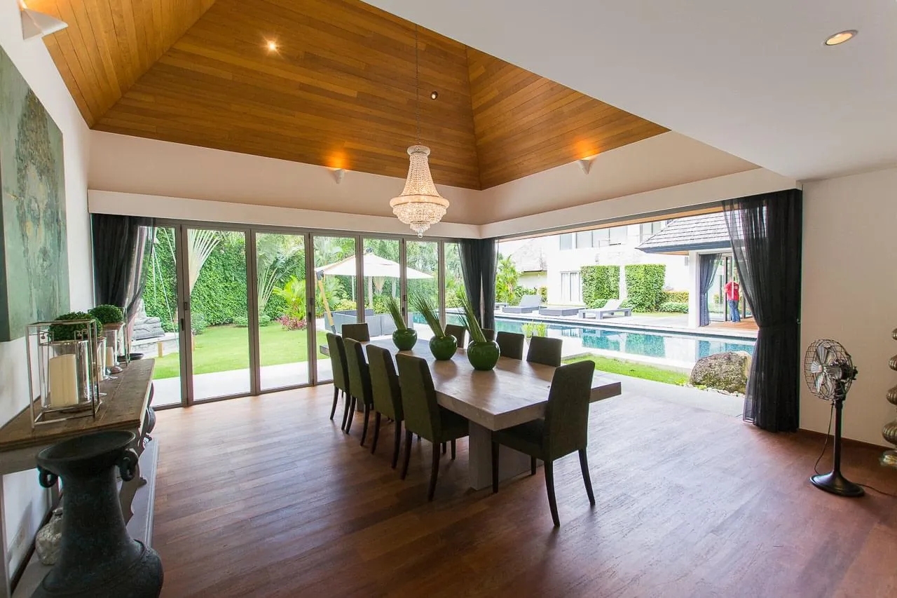 Property image - full photo 4