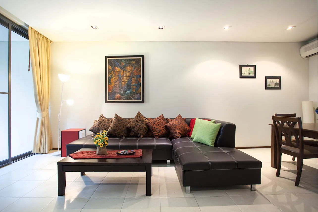 Property image - full photo 2