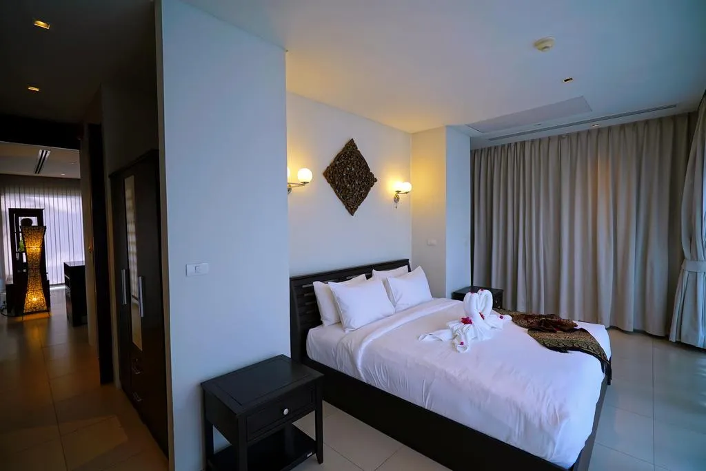 Property image - full photo 5
