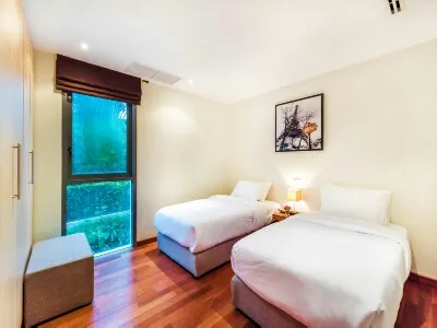 Property image - full photo 11