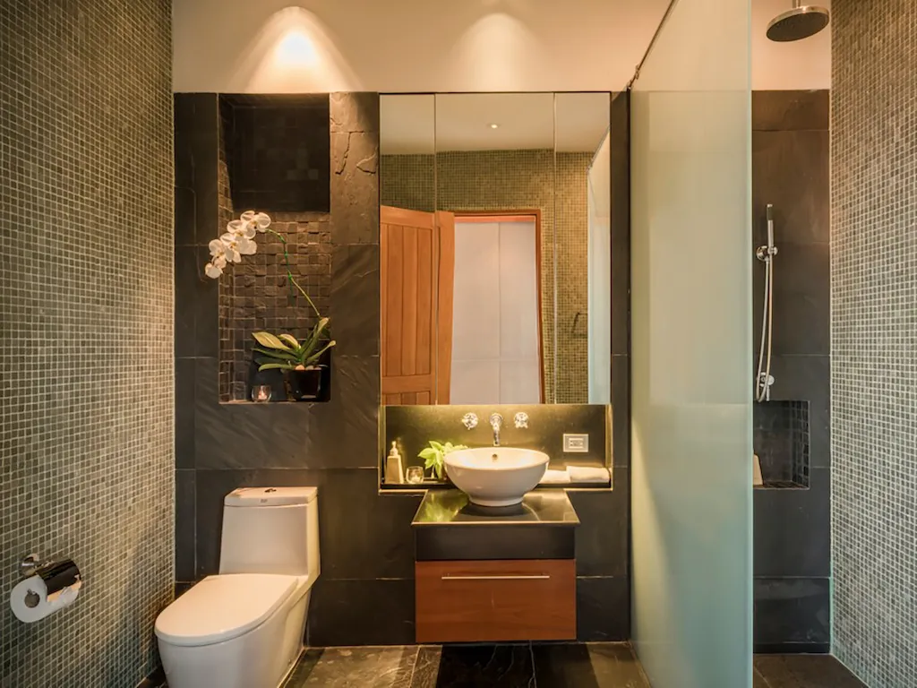 Property image - full photo 30