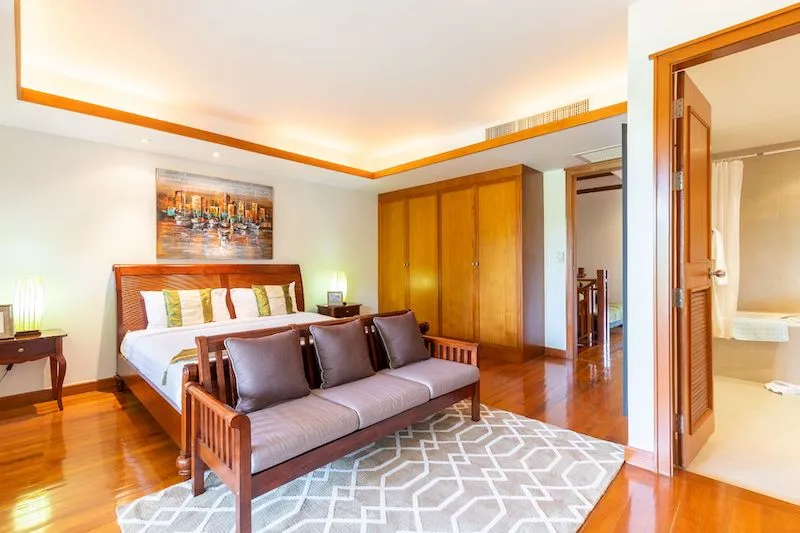 Property image - full photo 18