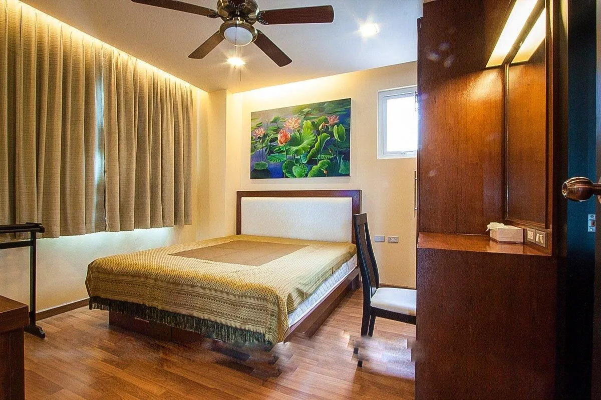 Property image - full photo 15