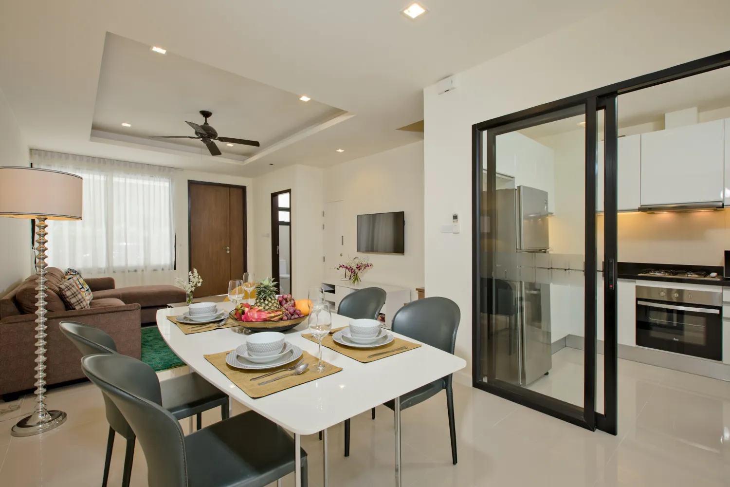 Property image - full photo 4