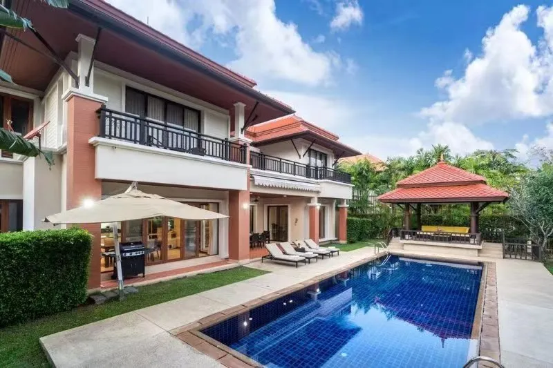 Property image - full photo 4