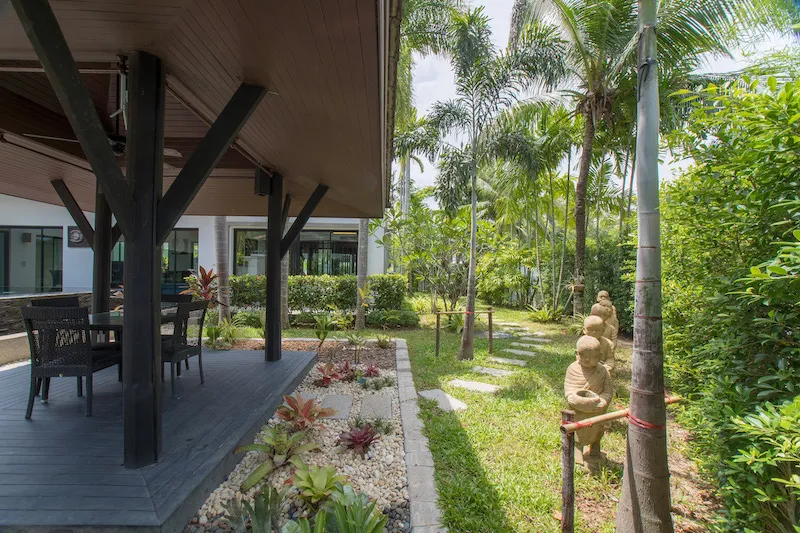 Property image - full photo 2