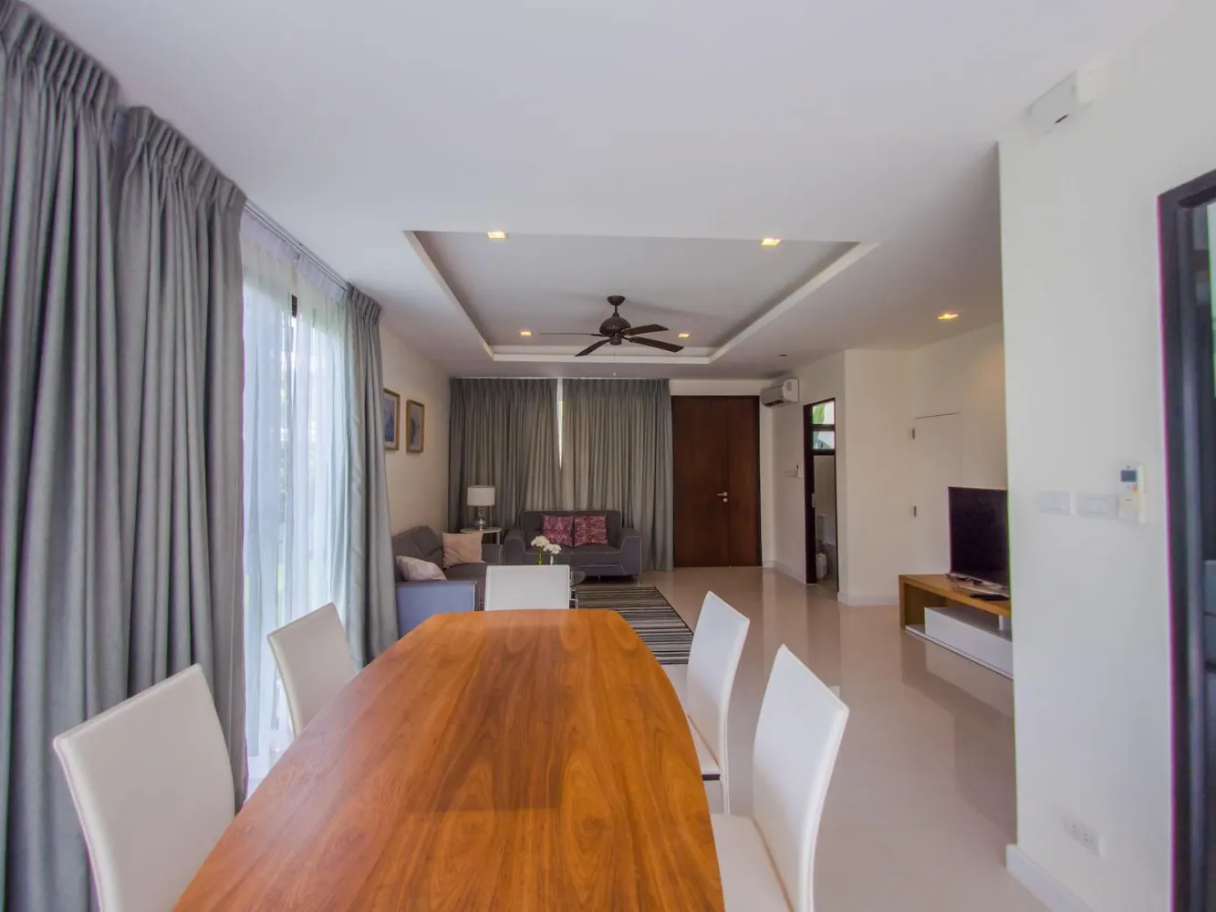 Property image - full photo 6