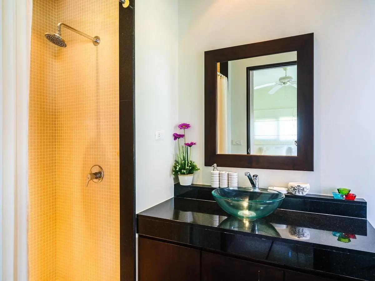 Property image - full photo 40