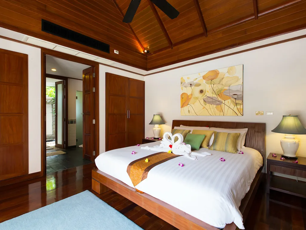 Property image - full photo 4