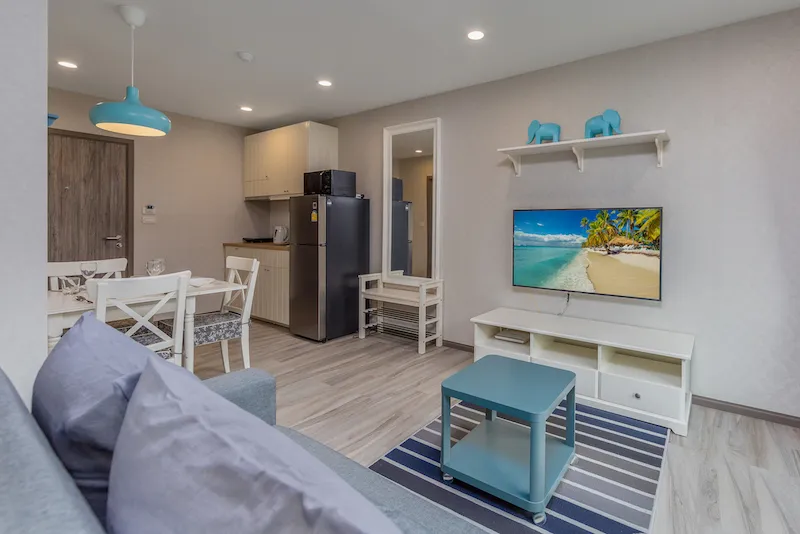 Property image - full photo 2