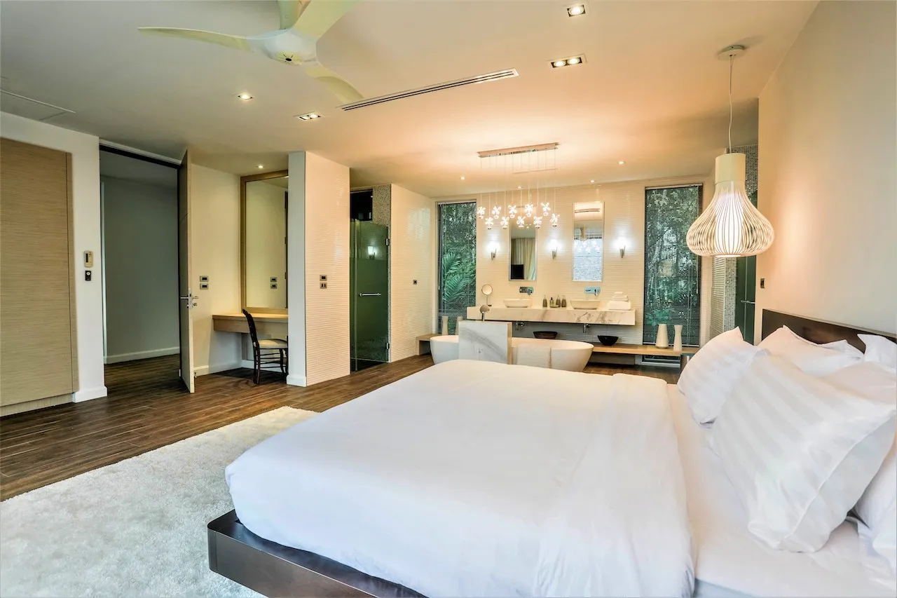 Property image - full photo 25