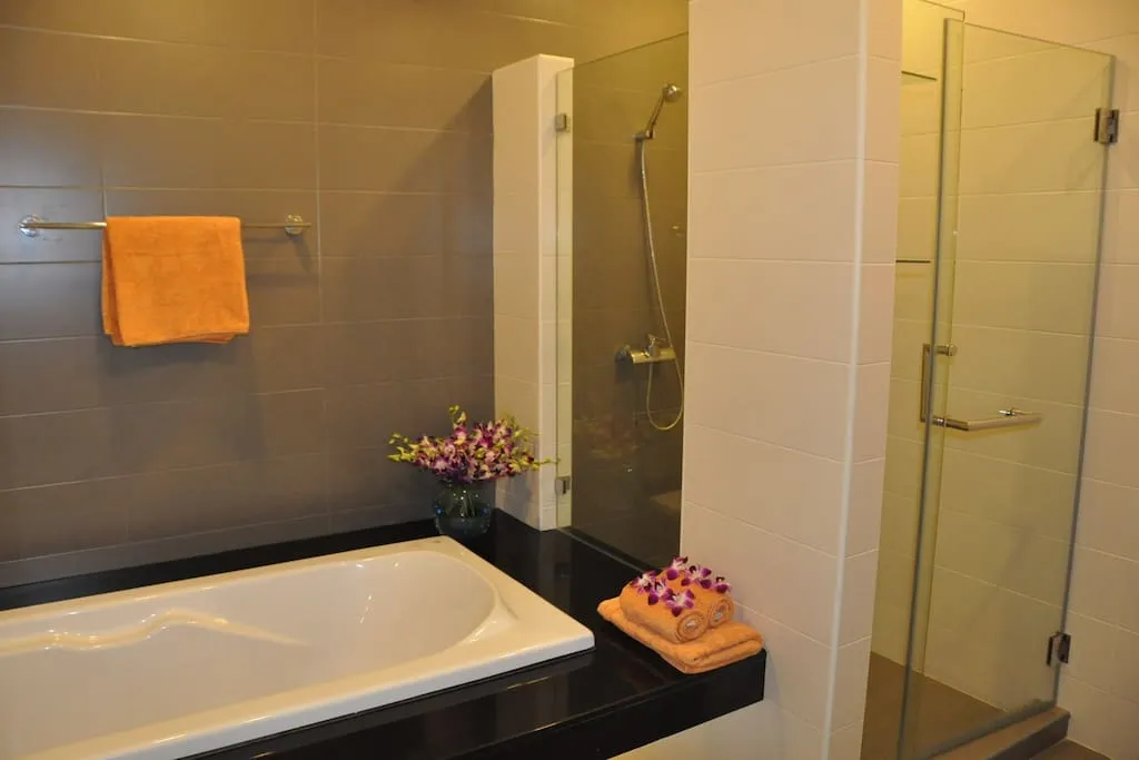 Property image - full photo 15