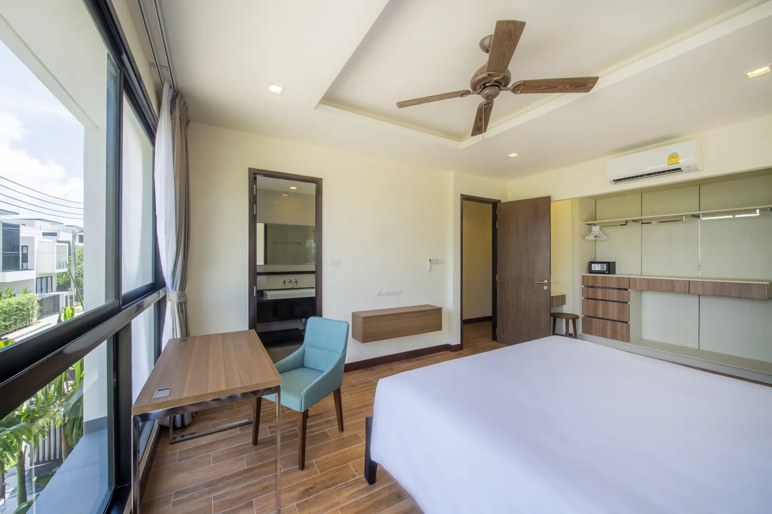 Property image - full photo 18