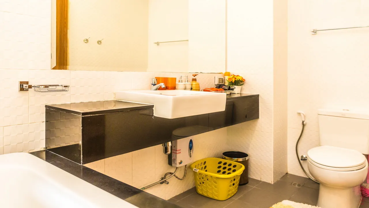 Property image - full photo 13