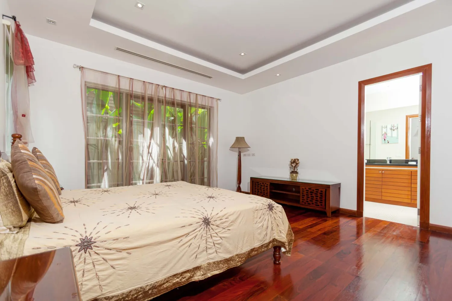 Property image - full photo 27