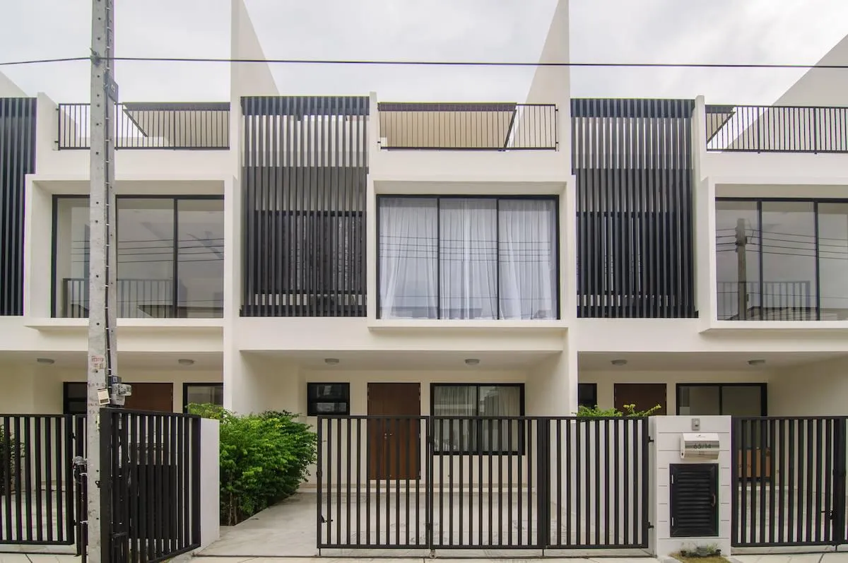 Property image - full photo 1