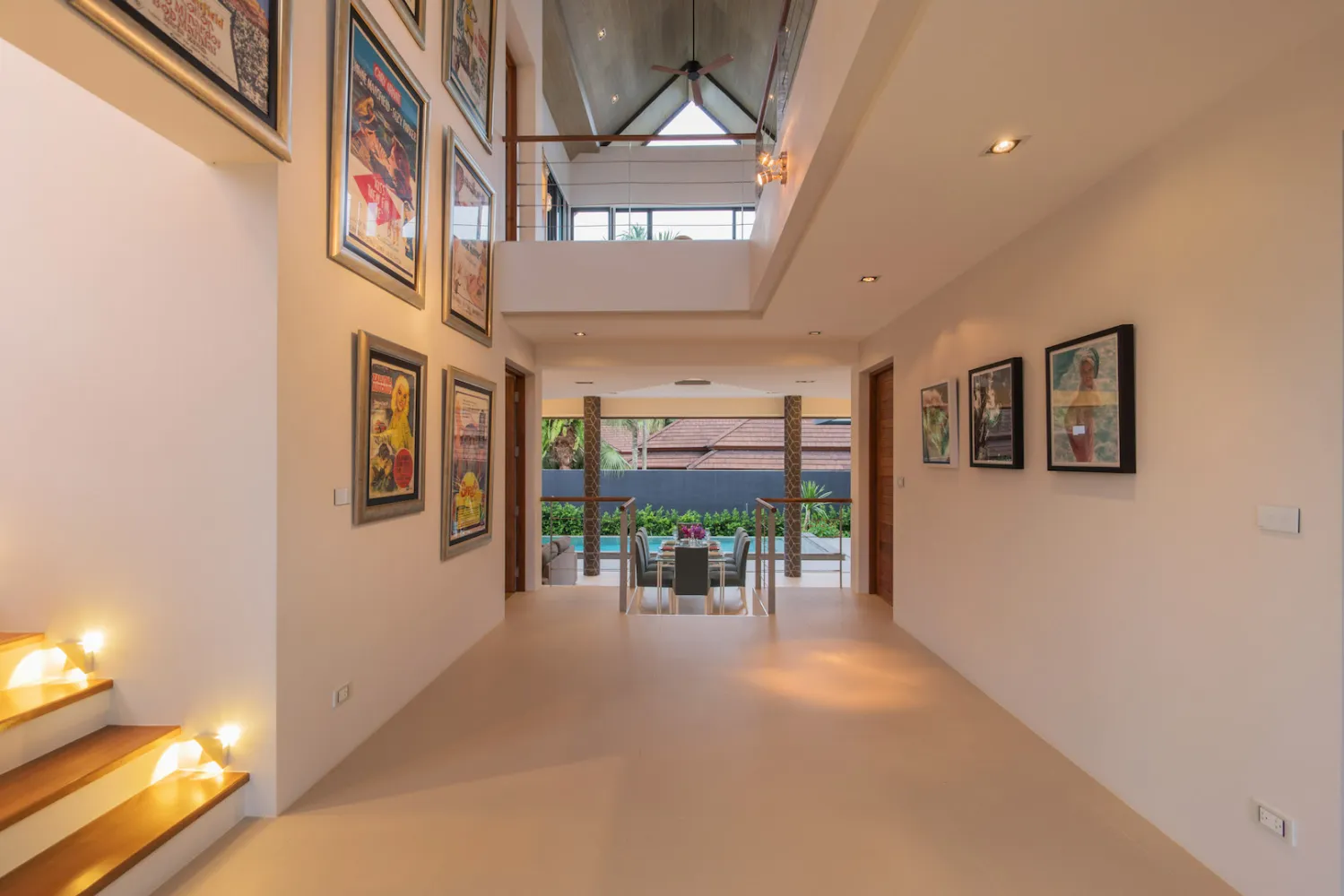 Property image - full photo 4