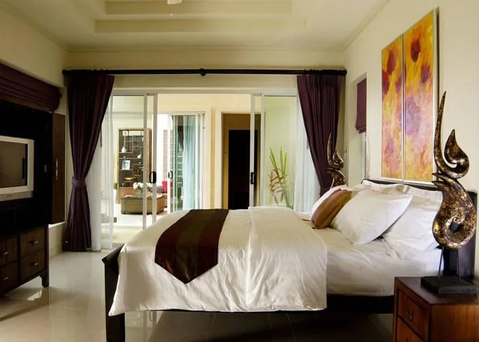 Property image - full photo 14