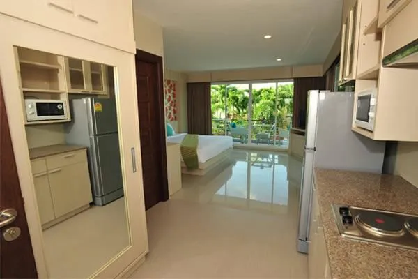 Property image - full photo 8