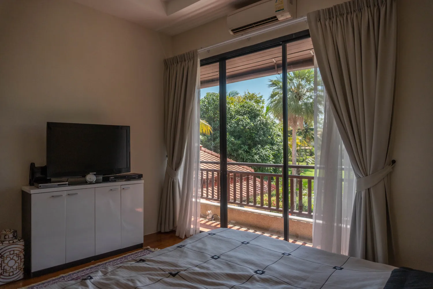Property image - full photo 110