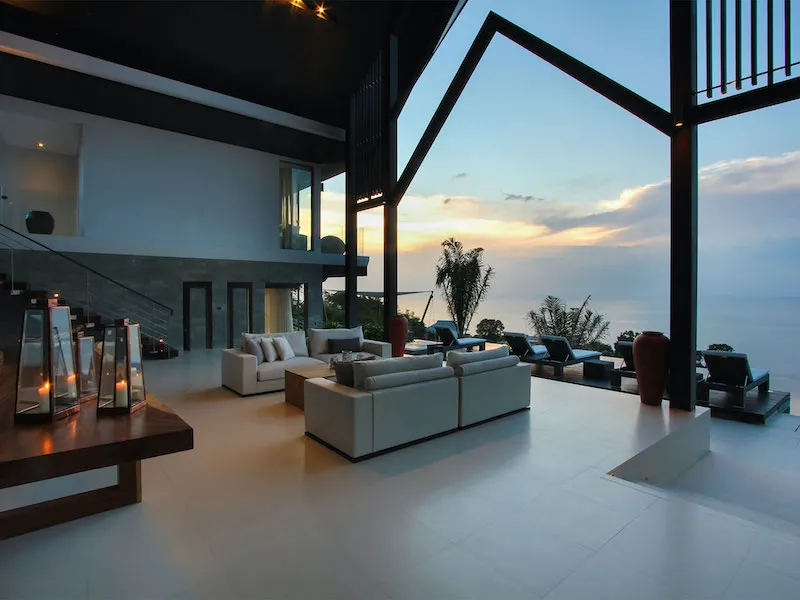 Property image - full photo 2