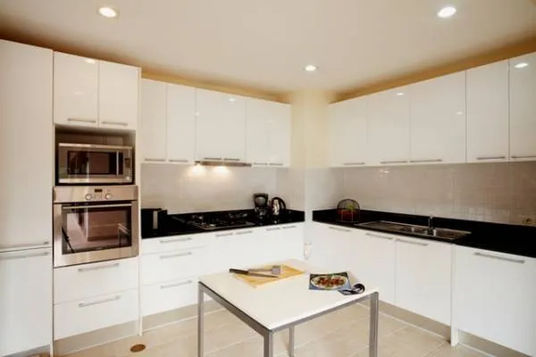 Property image - full photo 6
