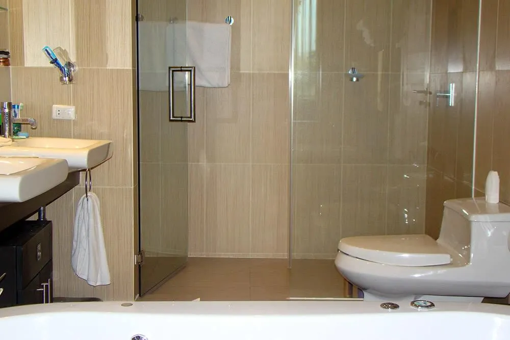 Property image - full photo 13