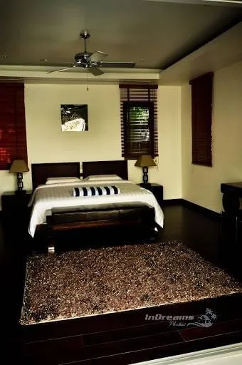 Property image - full photo 10
