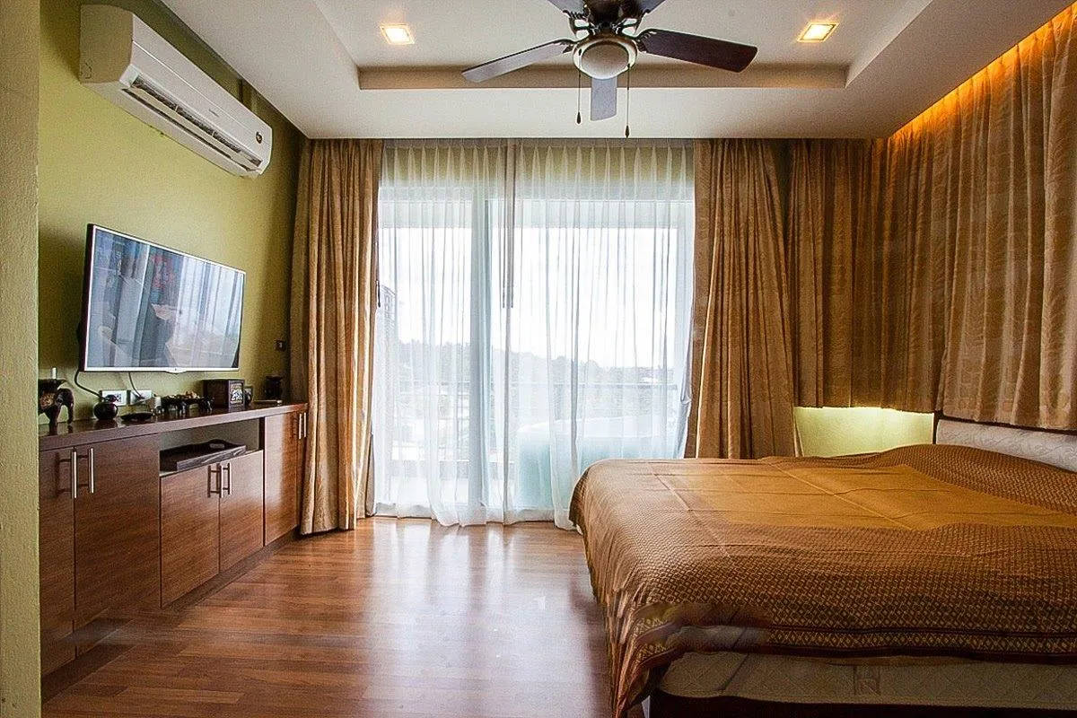 Property image - full photo 17