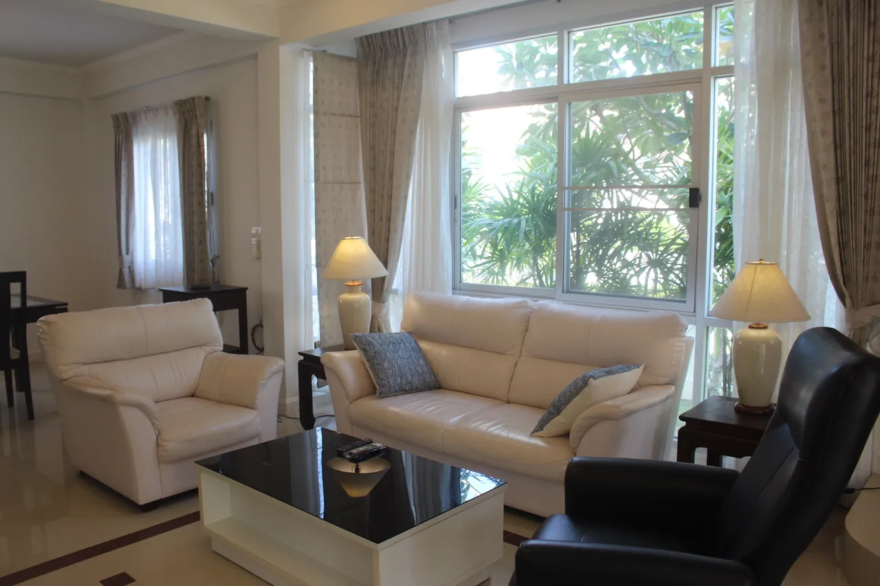 Property image - full photo 11