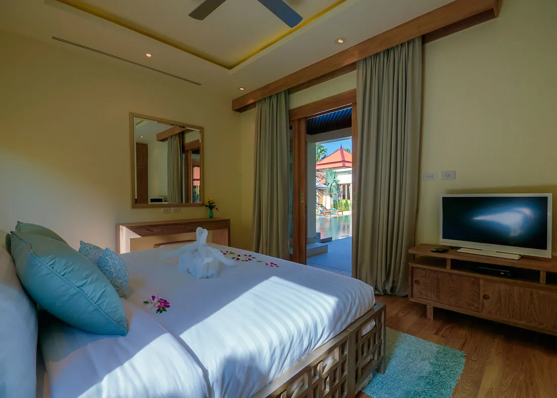 Property image - full photo 16
