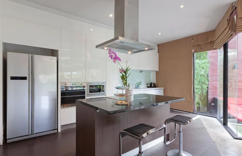 Property image - full photo 14