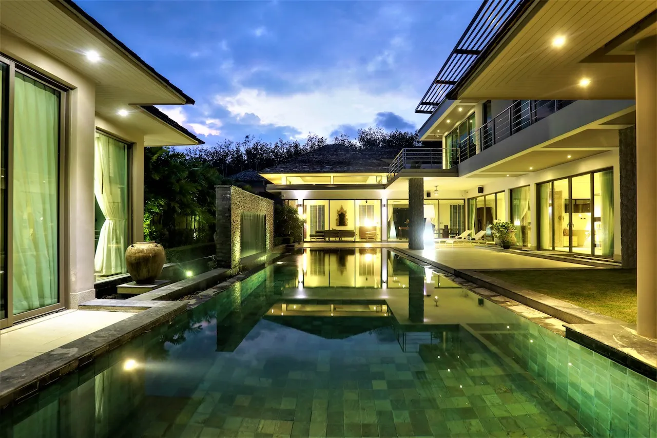 Property image - full photo 31
