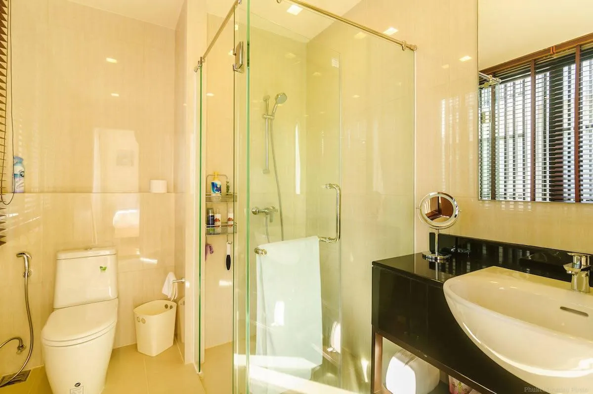 Property image - full photo 33