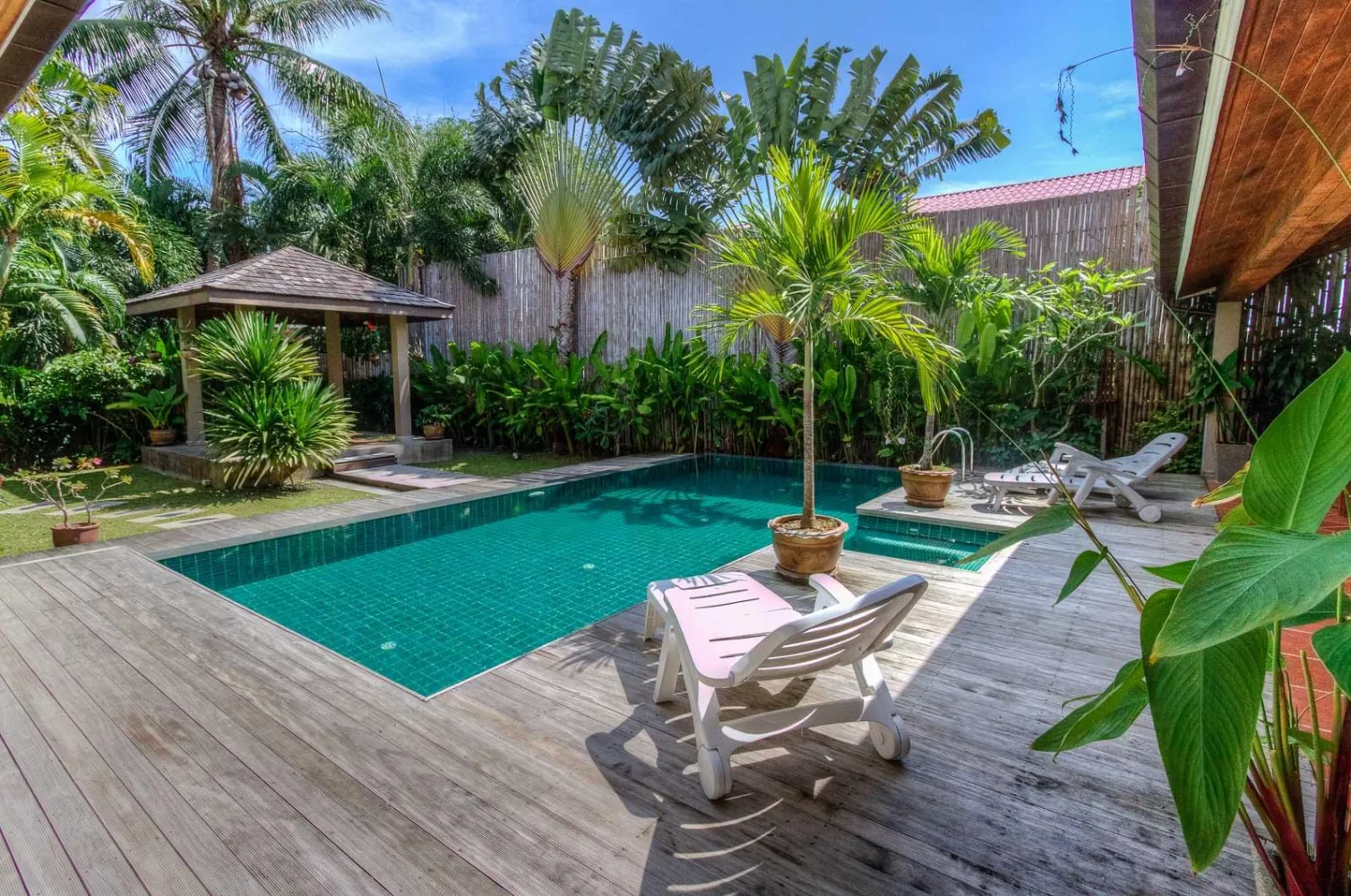 Property image - full photo 37