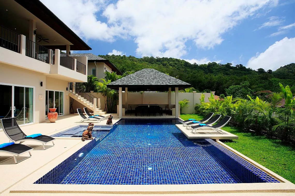 Property image - full photo 15
