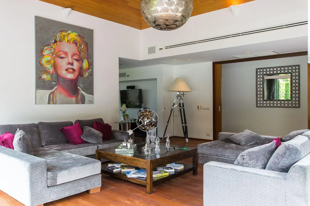 Property image - full photo 14