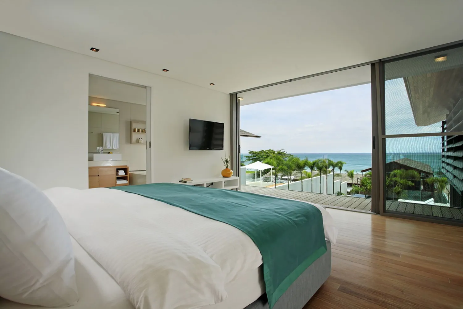 Property image - full photo 27
