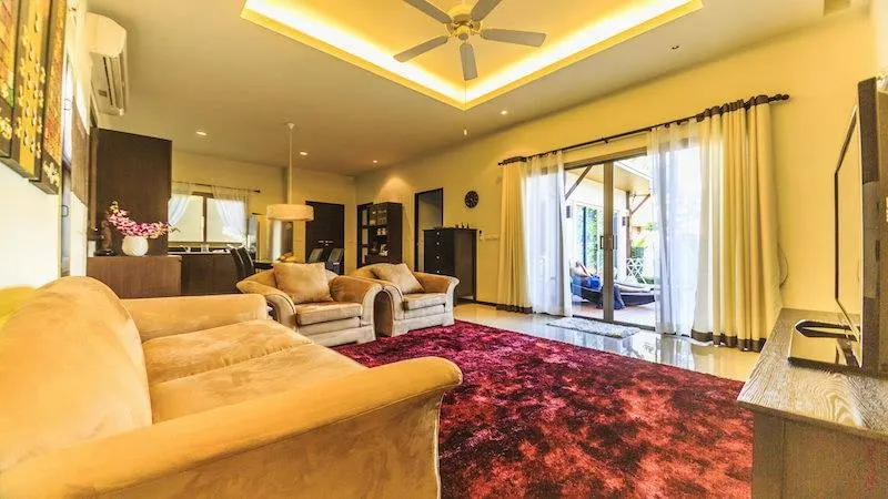 Property image - full photo 16