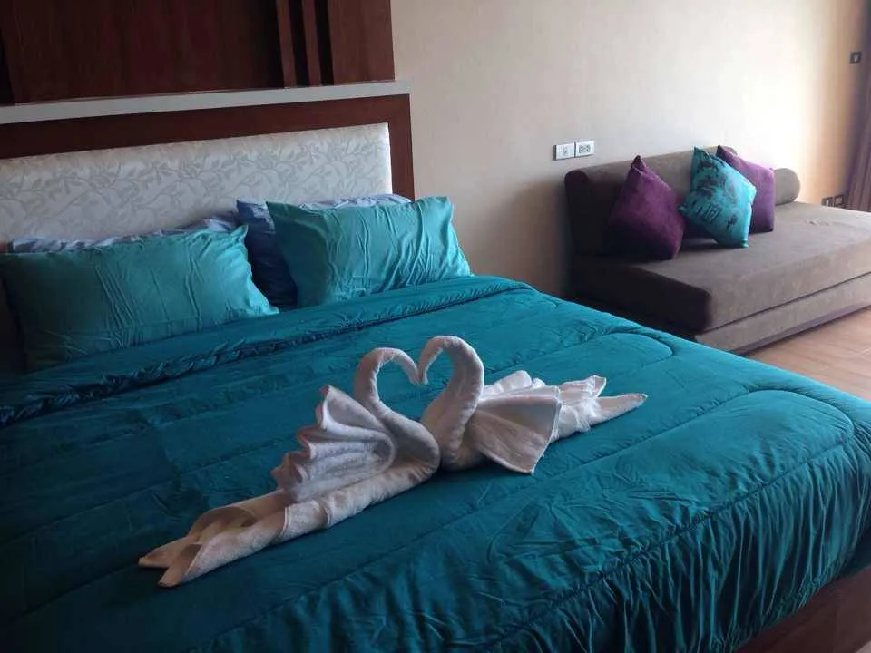Property image - full photo 2