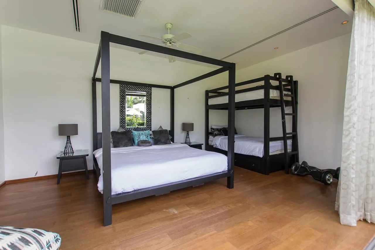 Property image - full photo 29