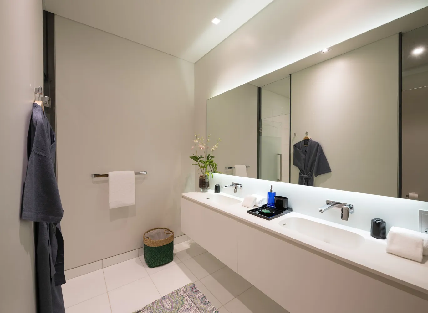 Property image - full photo 6