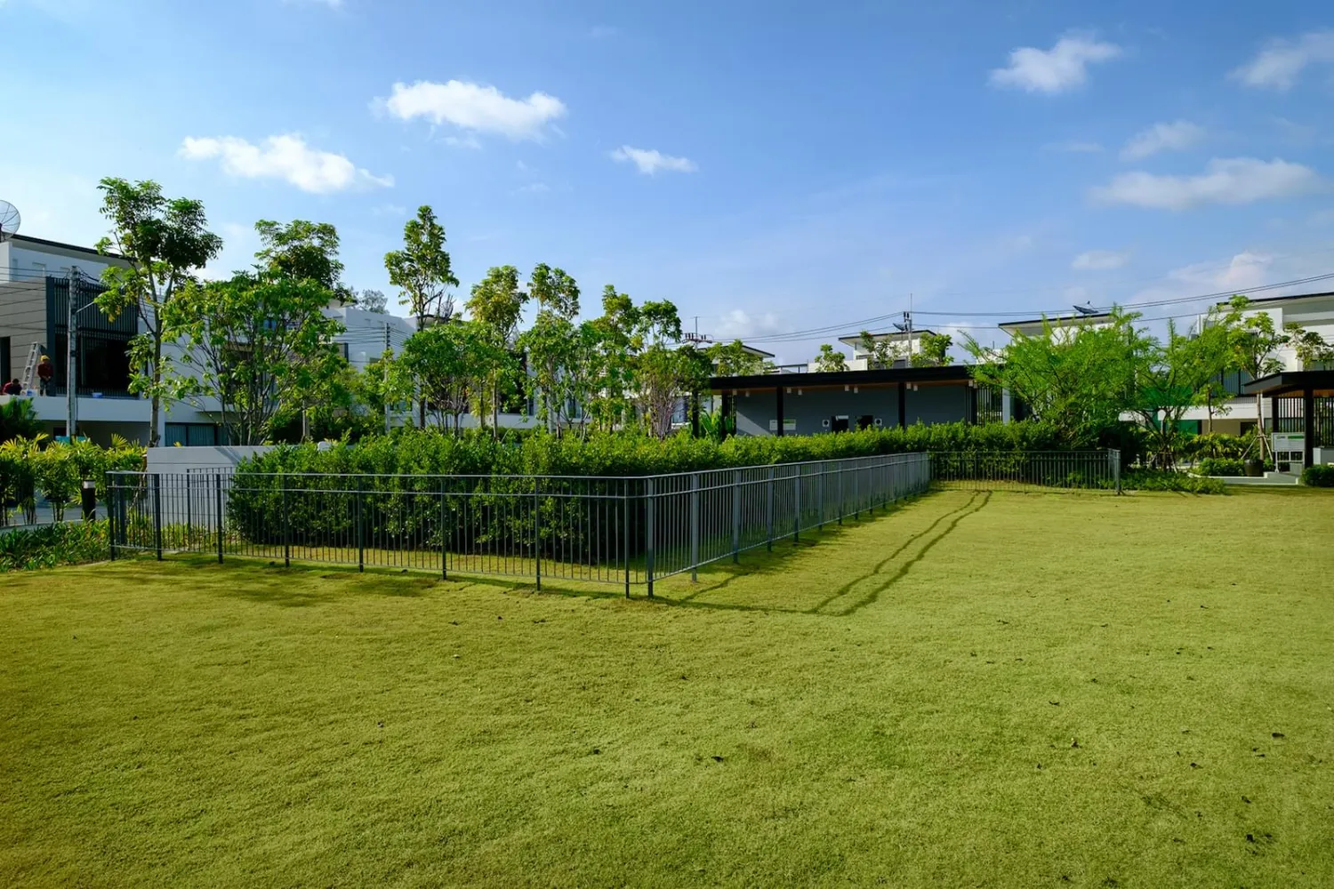 Property image - full photo 39